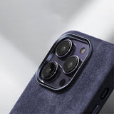 iPhone 15 Pro Max Alcantara MagSafe -kuori, harmaa