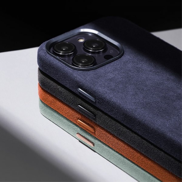 iPhone 15 Pro Max Alcantara MagSafe -kuori, harmaa