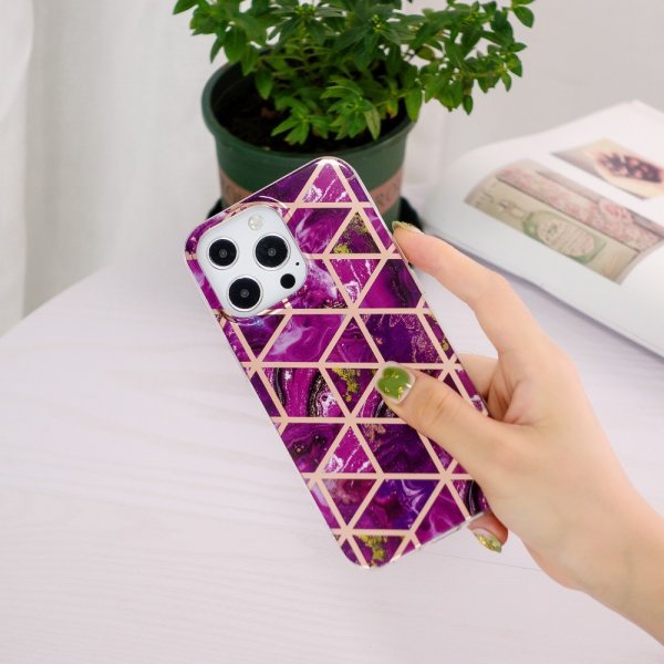 iPhone 15 Pro Kuori Marmorikuvio Violetti