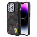 Ferrari iPhone 15 Pro Kuori Rei'itetty Musta