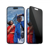 PanzerGlass iPhone 15 Plus/iPhone 16 Plus -näytönsuoja Ultra-Wide Fit Privacy EasyAligner