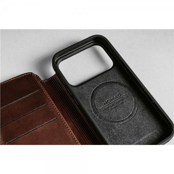 Nomad iPhone 17 Pro Max -suojakotelo, Modern Leather Folio, Horween Rustic Brown