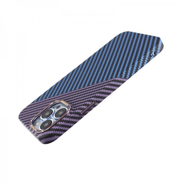 iPhone 13 Pro Max -kuoret hiilikuitukuvioinnilla, sininen-violetti