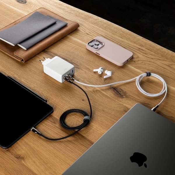 Fixed Laturi GaN100 3xUSB-C & 1xUSB-A