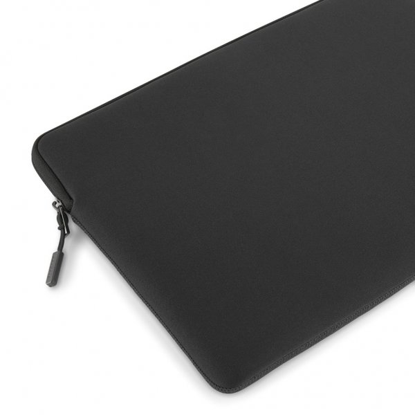 Pipetto Classic Fit Sleeve 14" Musta