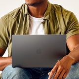 ZAGG Macbook Pro 13 M1/M2 (A2338) Kuoret Hardshell Smoke
