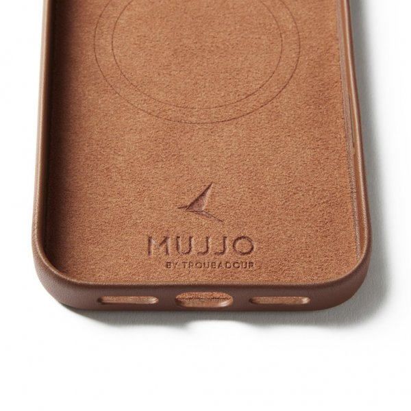 Mujjo iPhone 17 Pro Max -täysnahkakotelo MagSafella, ruskea