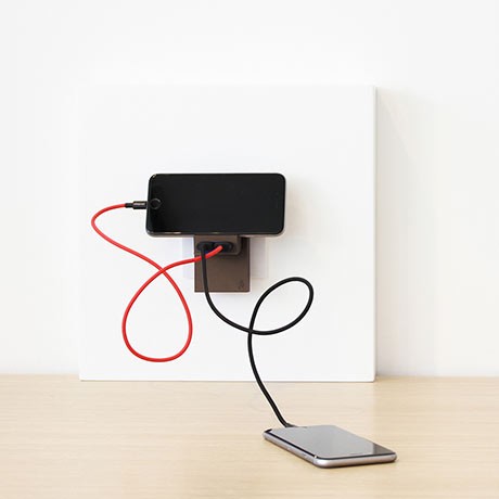 Usbepower ROCK kaksois-USB-laturi 2-in-1-taskulaturi, musta