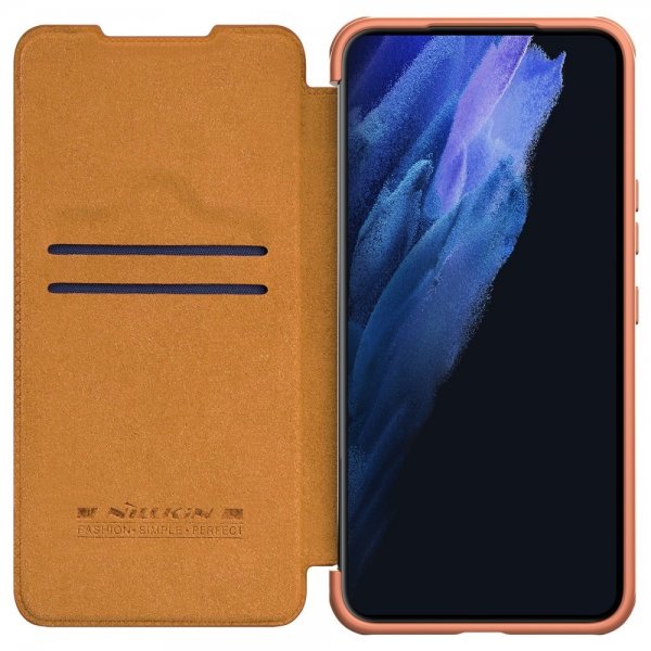 Nillkin Samsung Galaxy S22 Plus -kotelo Qin-sarja ruskea