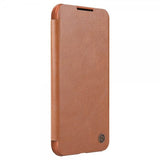 Nillkin Samsung Galaxy S22 Plus -kotelo Qin-sarja ruskea