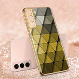 GKK Samsung Galaxy S22 Plus Kuori Keltaisilla Kolmioilla