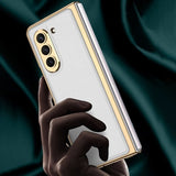 GKK Samsung Galaxy Z Fold 5 -kuori pinnoitetuilla reunoilla, valkoinen