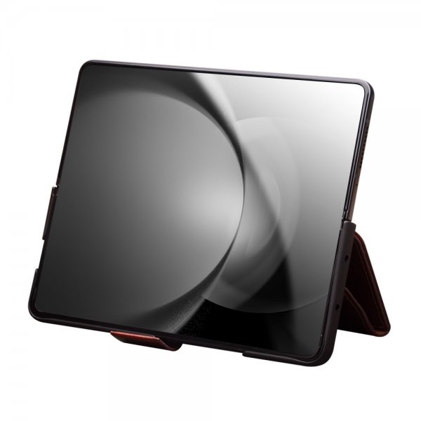 Qialino Samsung Galaxy Z Fold 6 -kotelo, aitoa nahkaa, ruskea