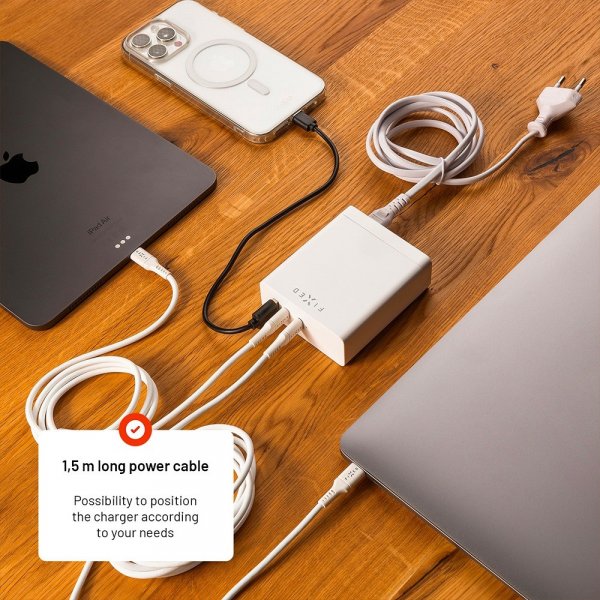 Fixed Pöytälaturi GaN140 Charging Dock 2xUSB-C & 1xUSB-A