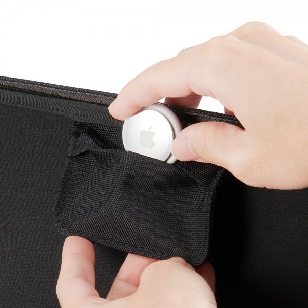 Spigen Sony PlayStation Portal Pussi Klasden Pouch Charcoal Gray
