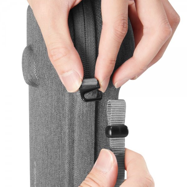 Spigen Sony PlayStation Portal Pussi Klasden Pouch Charcoal Gray