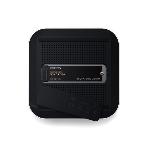 Satechi Thunderbolt 5 CubeDock SSD-kotelolla