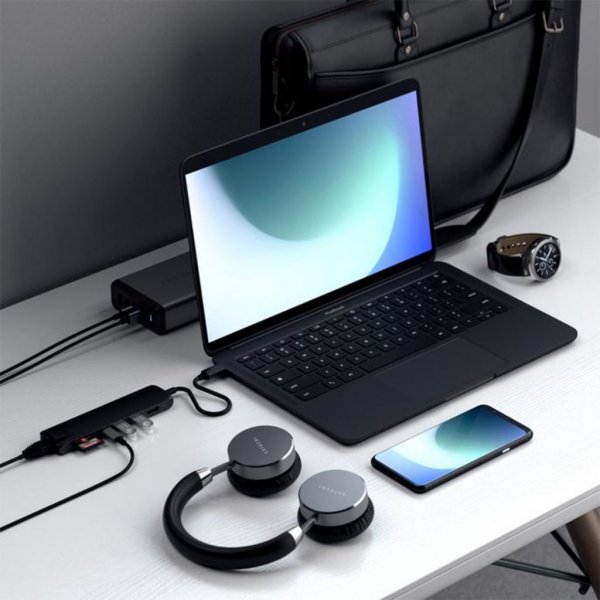 Satechi Slim USB-C MultiPort Ethernet-liitännällä, musta