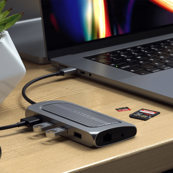 Satechi USB-4 Multiport-sovitin 8K HDMI