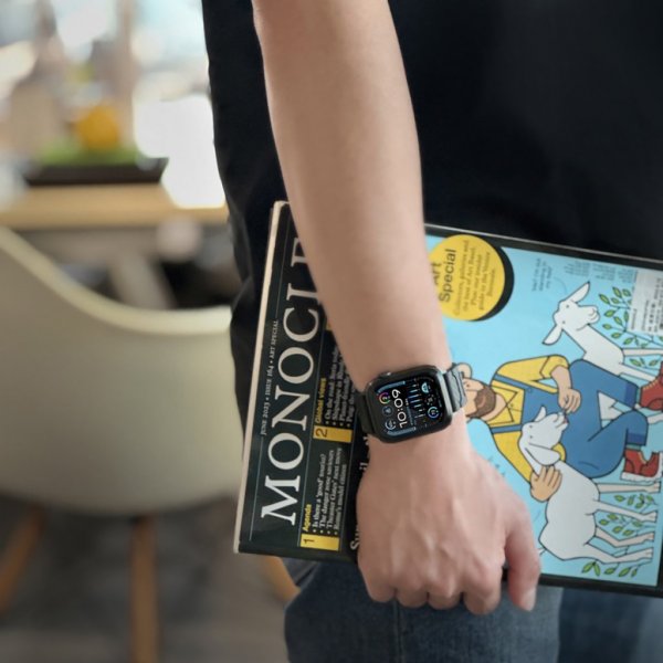 Just Mobile Apple Watch 44/45/46mm/Apple Watch Ultra -hihna hiilikuitua