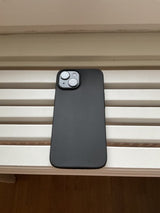 Nordic Covers iPhone 15 -kuori, Feather Series, Raven Black