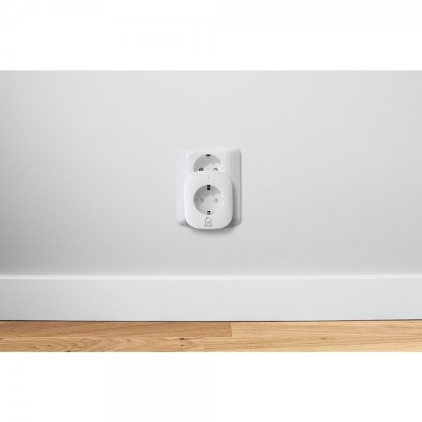 Deltaco Smart Home WiFi-virtakytkin, jossa energia-analyysi
