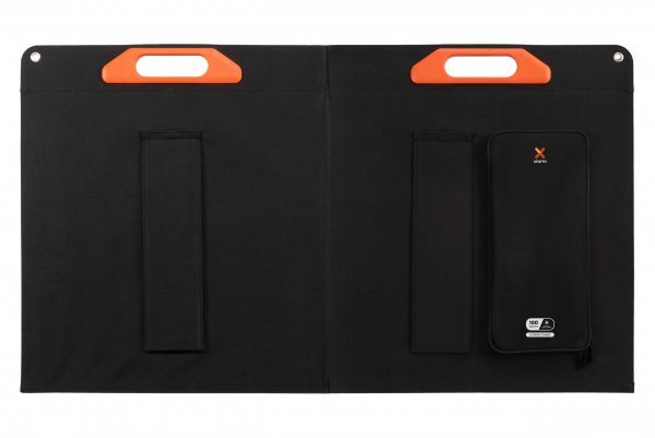 Xtorm Xtreme -aurinkopaneeli 2 x 100 wattia